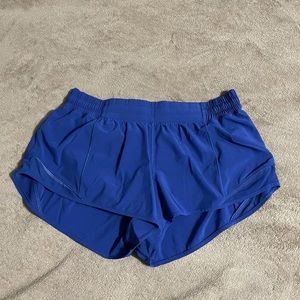 Lululemon Hotty Hot 2inch shorts